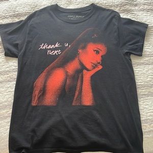 Ariana Grande t-shirt